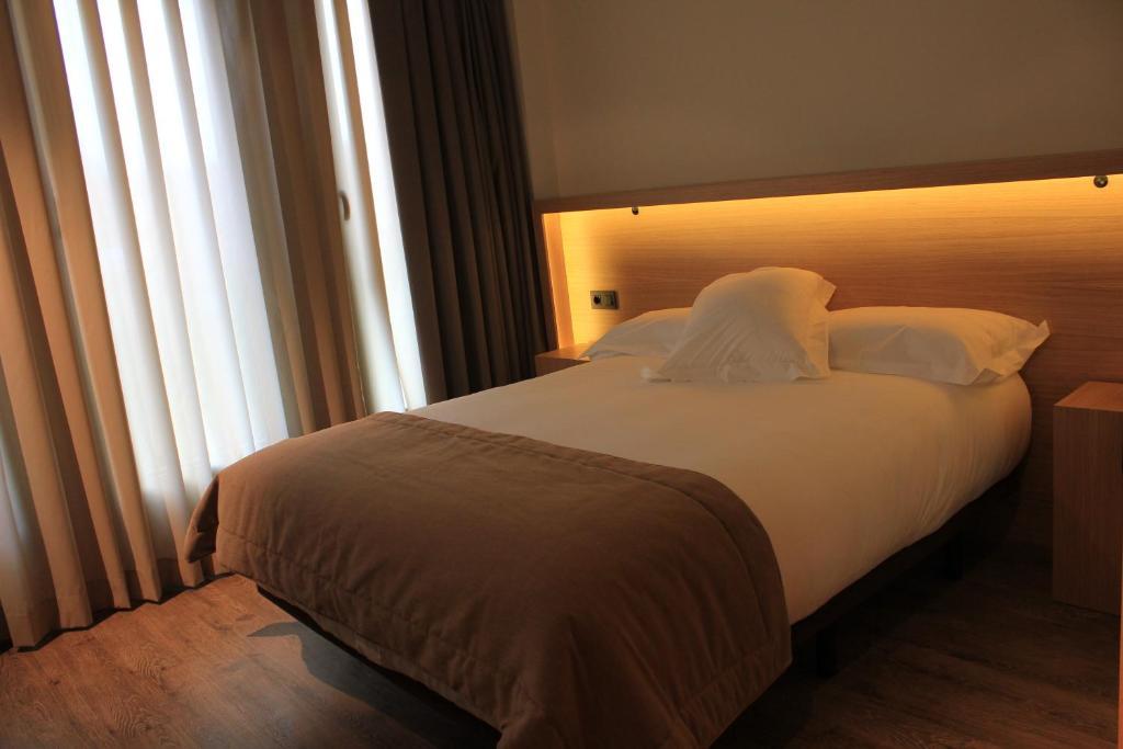 Hotel Araba Vitoria-Gasteiz Værelse billede
